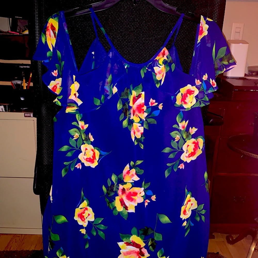 Flowy, floral cold shoulder summer dress